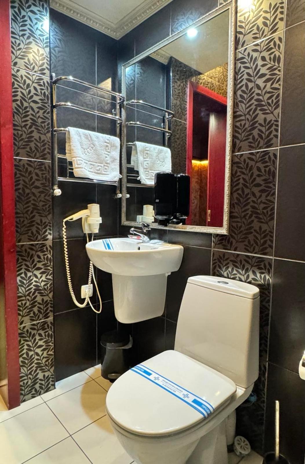 Hotel Veles Zolotonosha Dış mekan fotoğraf