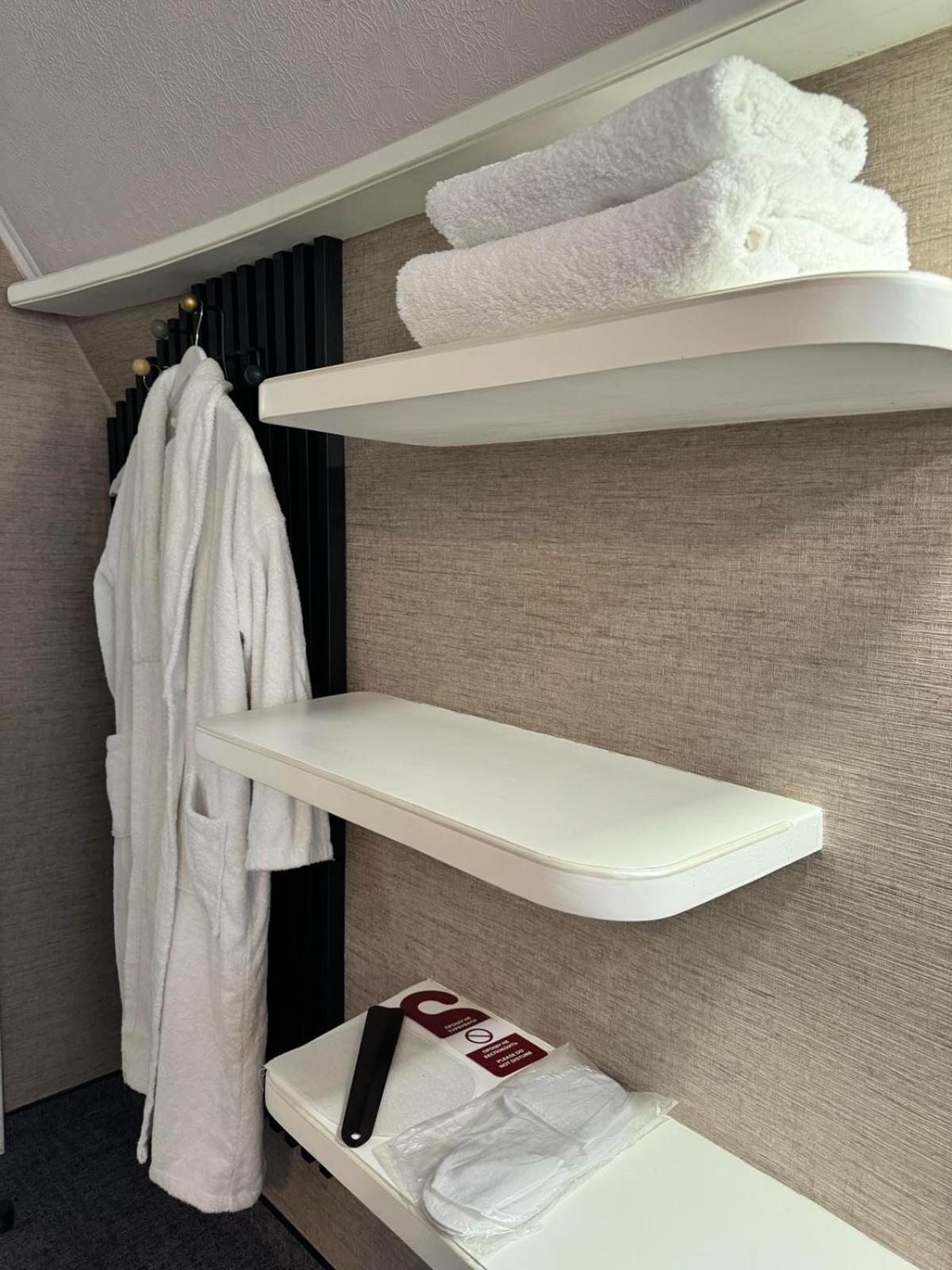 Hotel Veles Zolotonosha Dış mekan fotoğraf