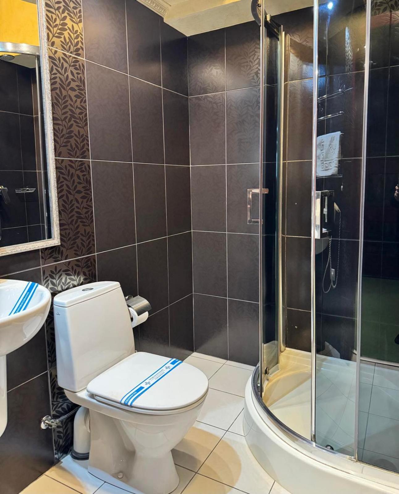 Hotel Veles Zolotonosha Dış mekan fotoğraf