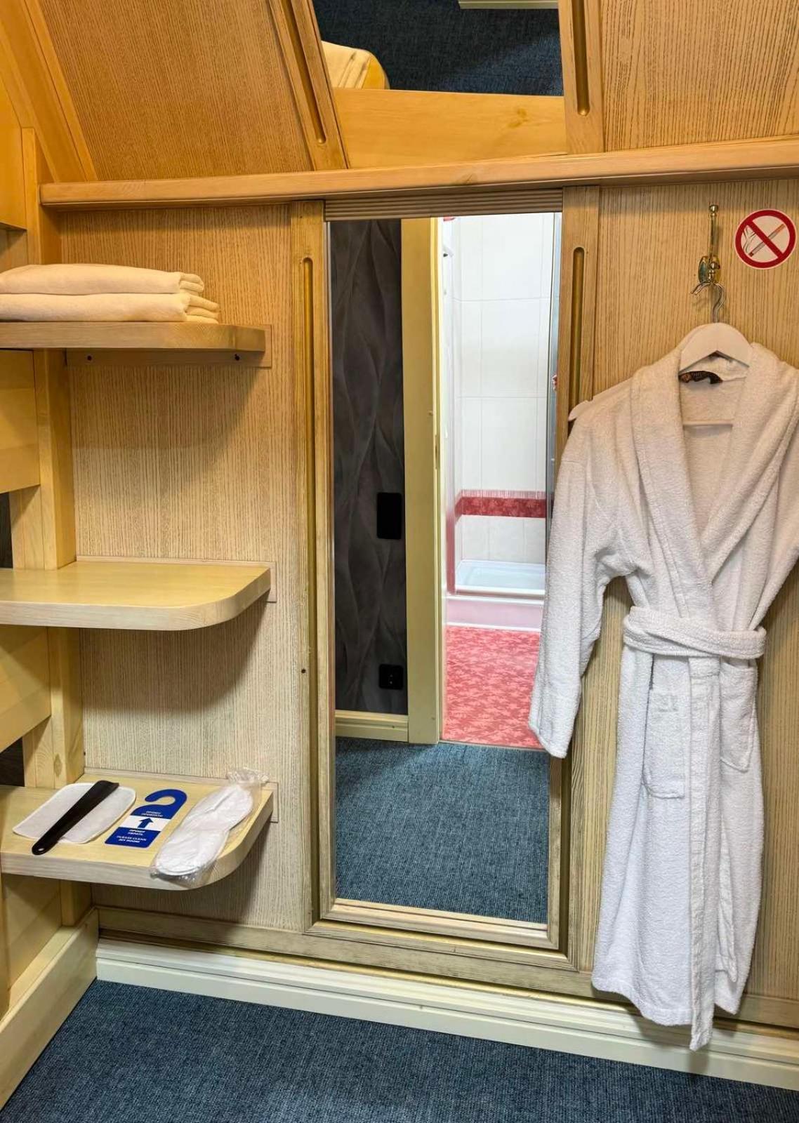 Hotel Veles Zolotonosha Dış mekan fotoğraf